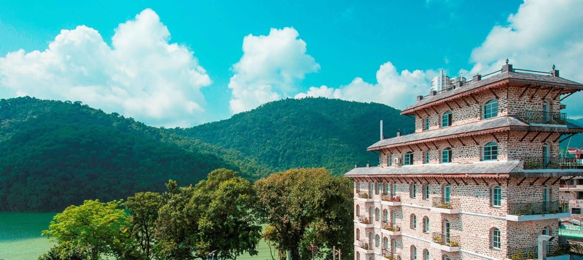 Glacier Hotel & Spa Pokhara Exterior photo